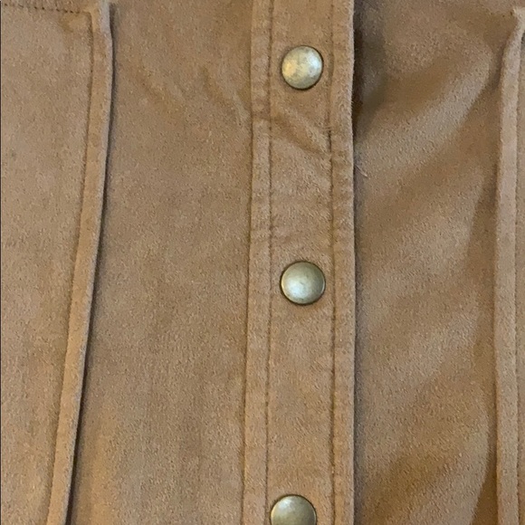 Camel Colored button front mini skirt - Picture 2 of 4